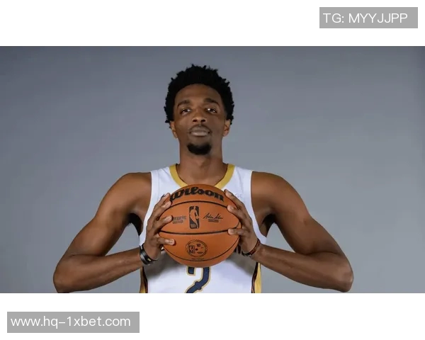 赫伯特琼斯的篮球之路与成长历程揭秘